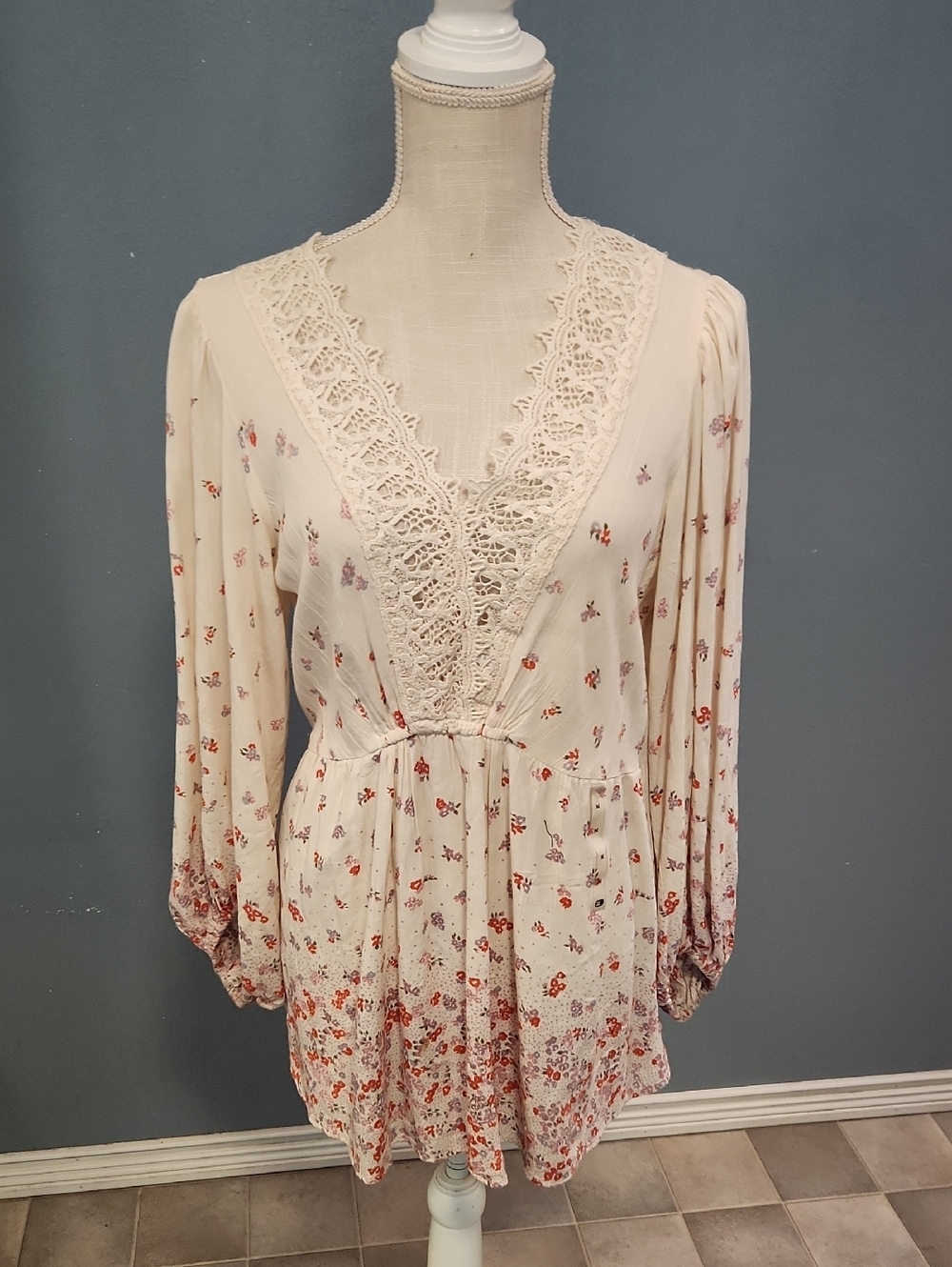 Angie Boho Ditzy Floral Crochet Peasant Blouse Festival 90's Cottegecore Hippie